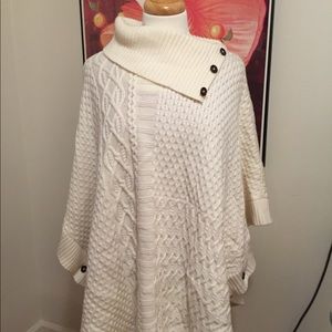 ❤️Sale❤️ Warm Ivory Poncho